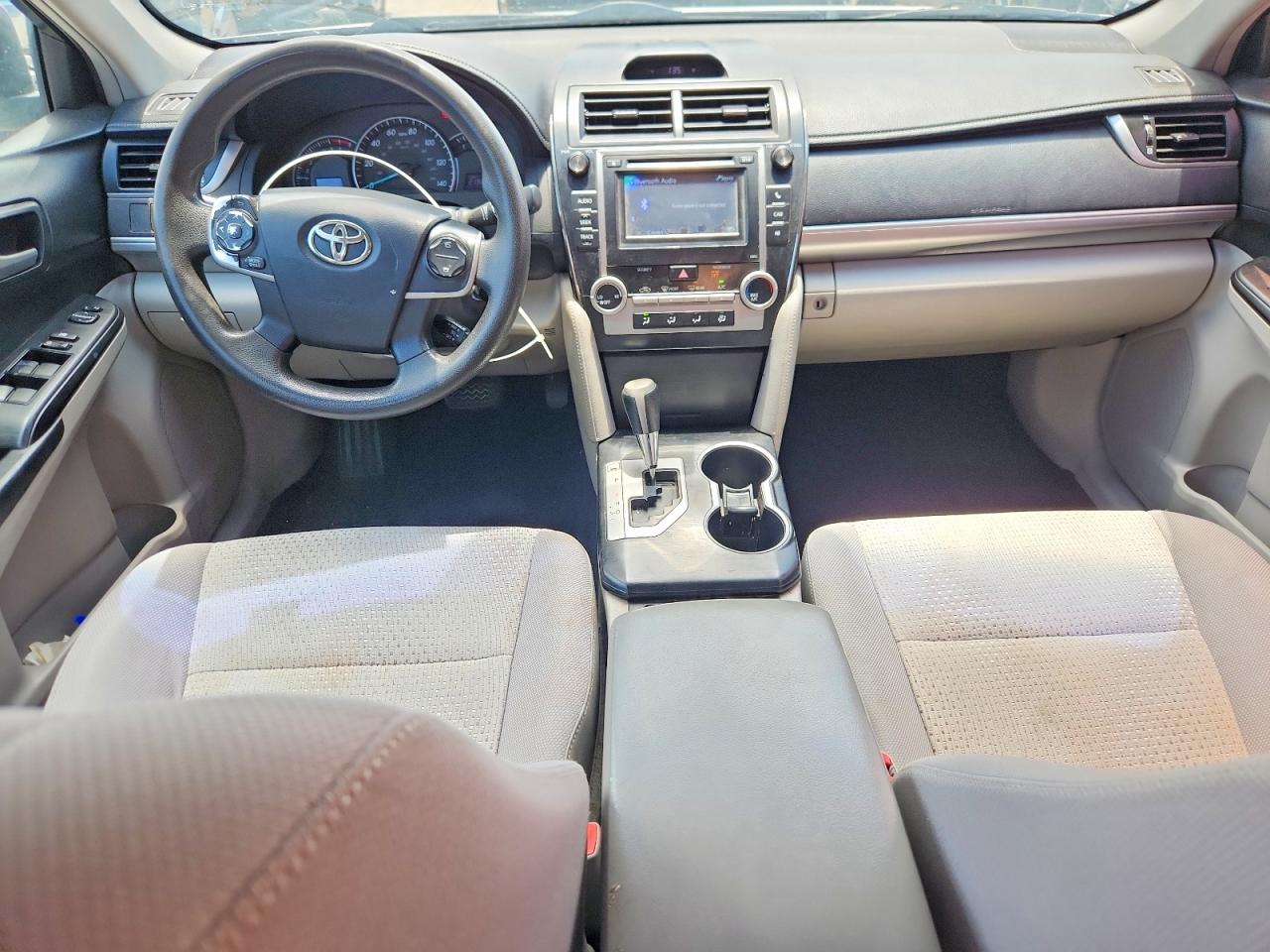2012 TOYOTA CAMRY LE photo 15