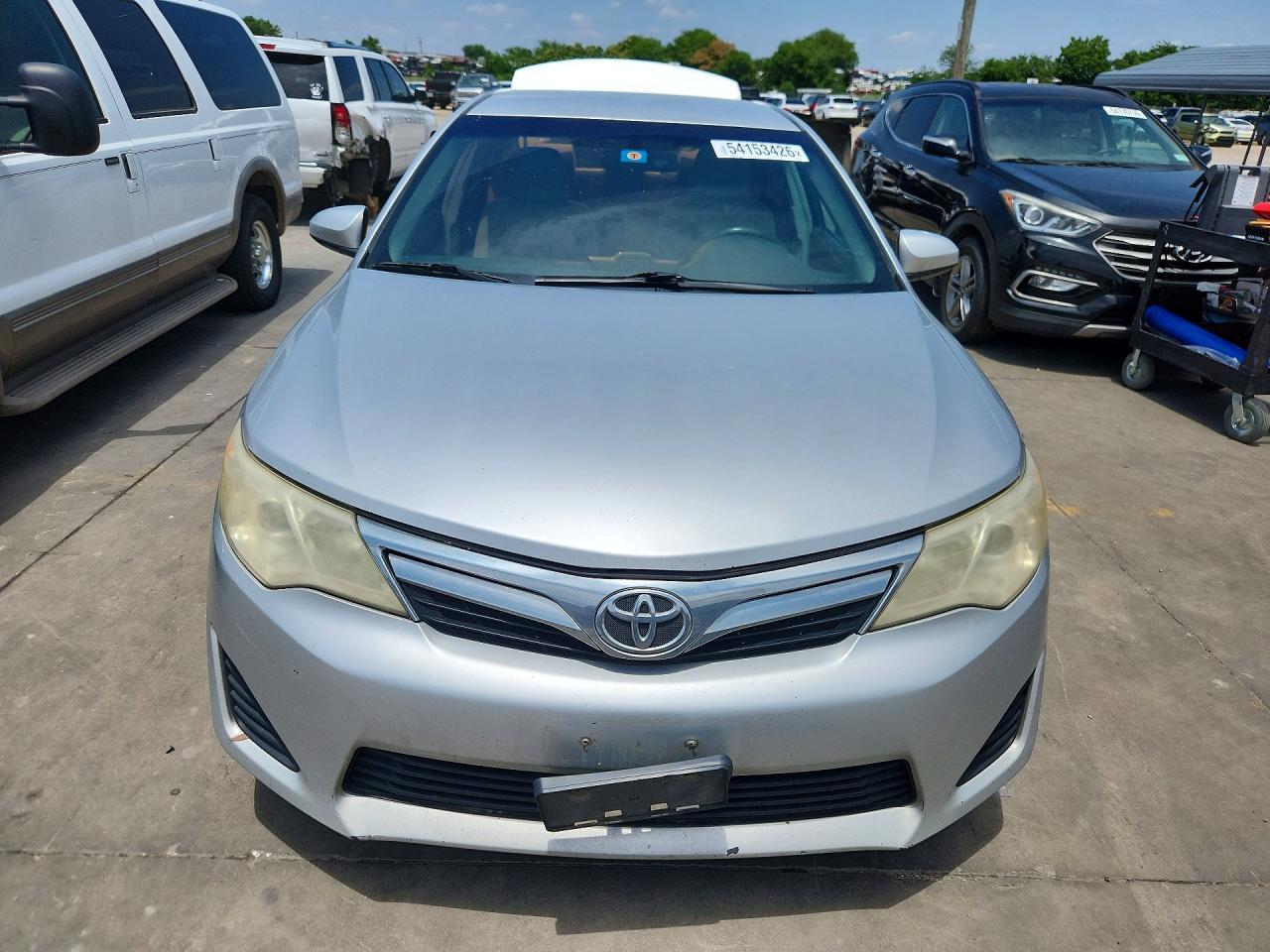 2012 TOYOTA CAMRY LE photo 9