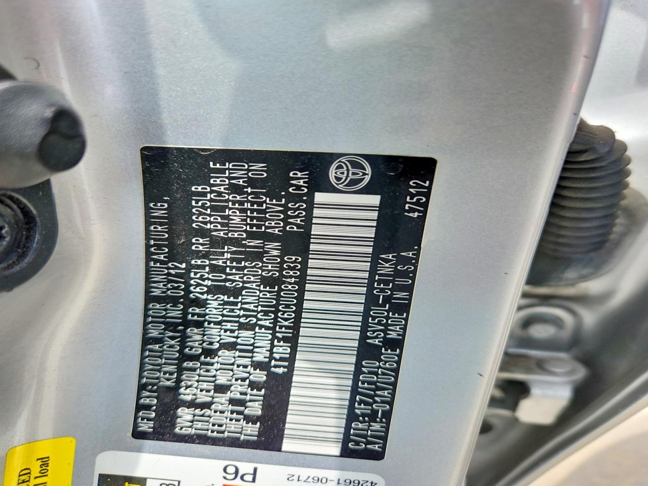 2012 TOYOTA CAMRY LE photo 23