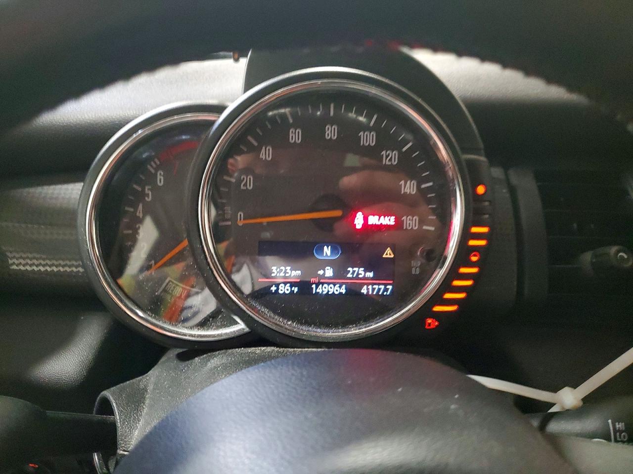 2016 MINI COOPER photo 9