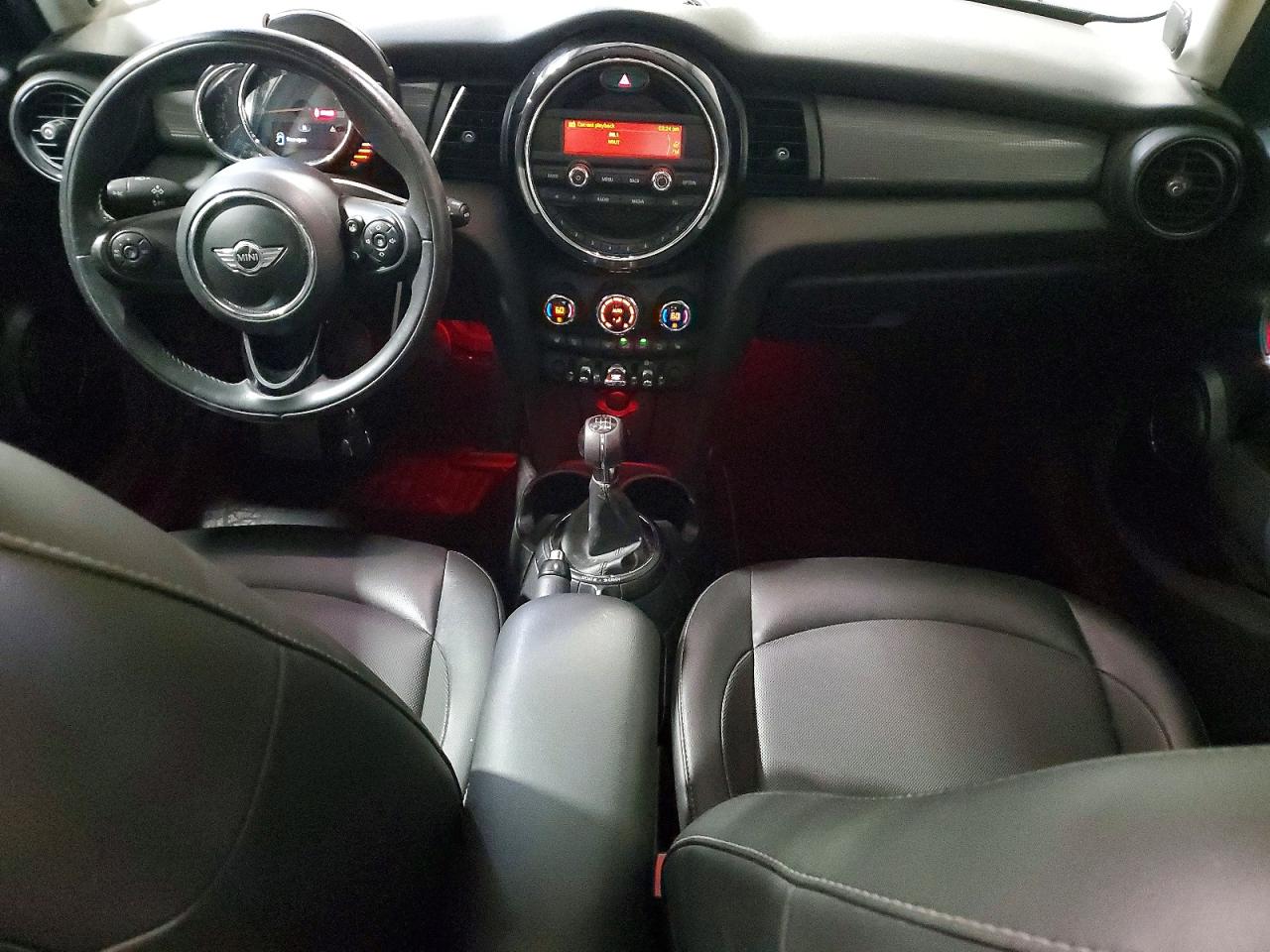 2016 MINI COOPER photo 8