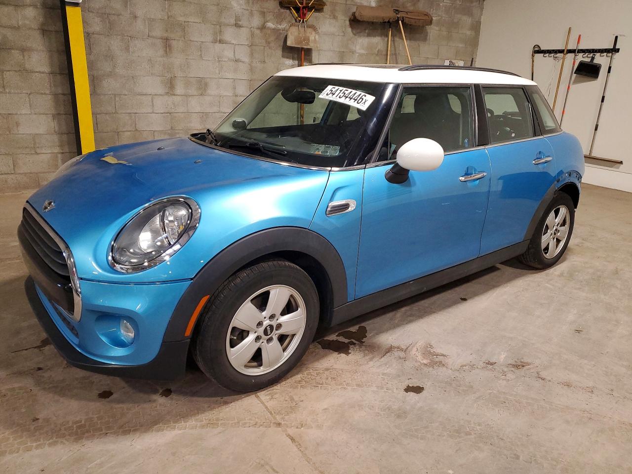 2016 MINI COOPER