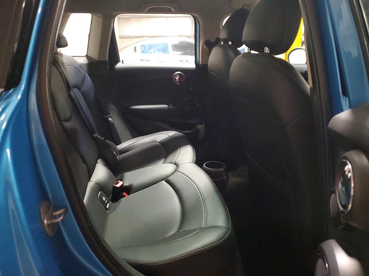 2016 MINI COOPER photo 10