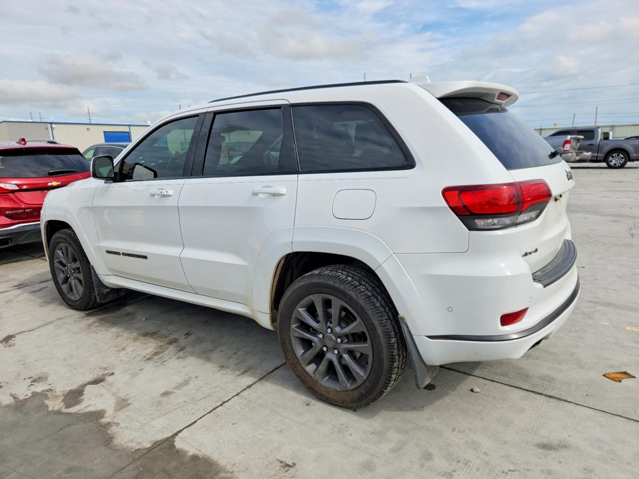 2019 JEEP GRAND CHEROKEE OVERLAND photo 3