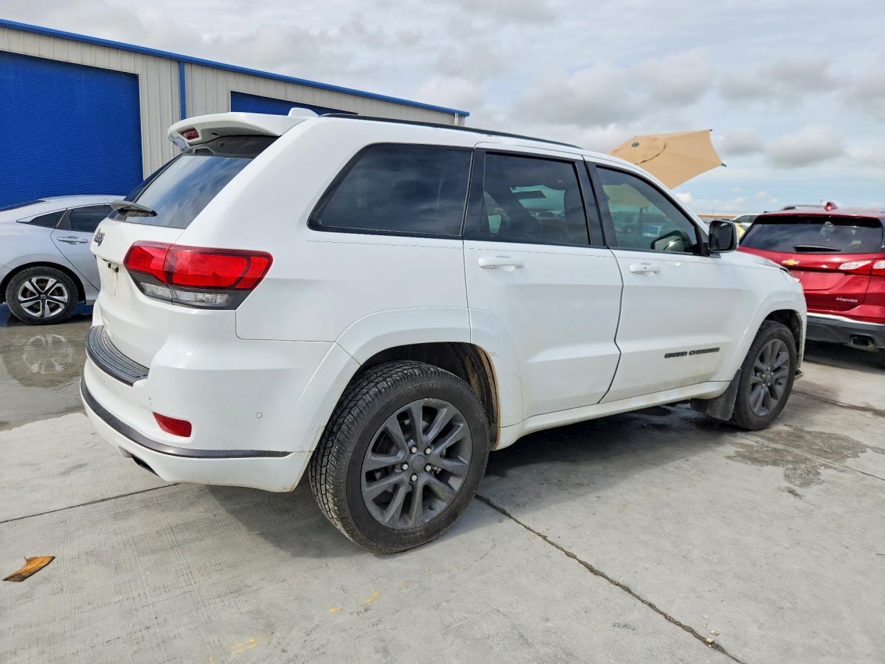 2019 JEEP GRAND CHEROKEE OVERLAND photo 5