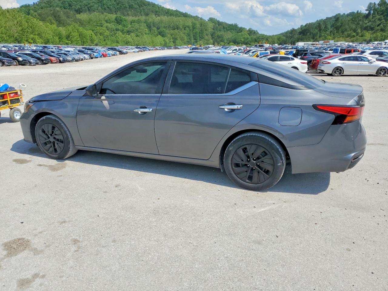 2024 NISSAN ALTIMA S photo 3