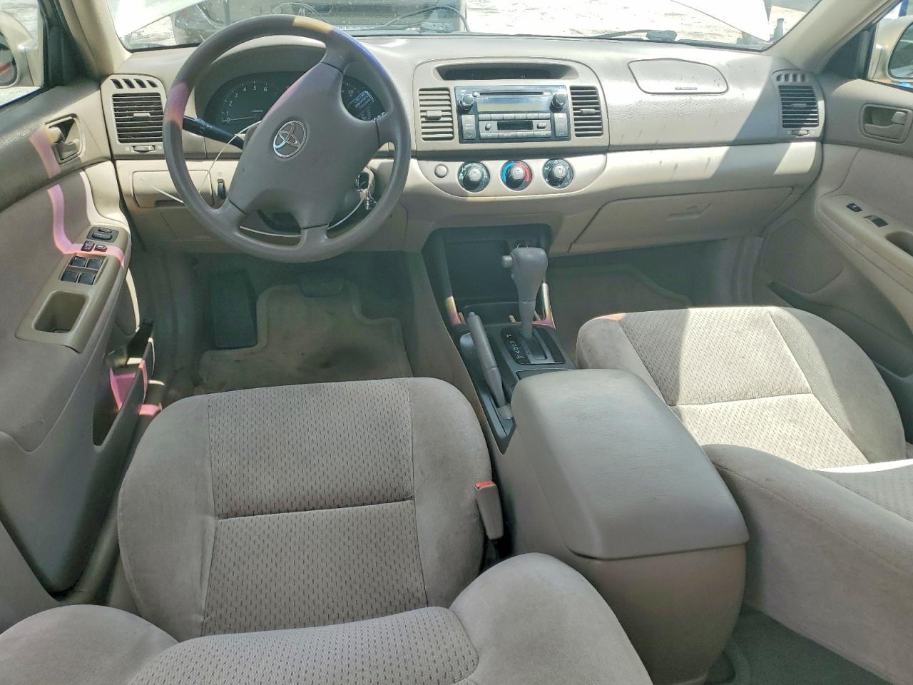 2002 TOYOTA CAMRY LE photo 15