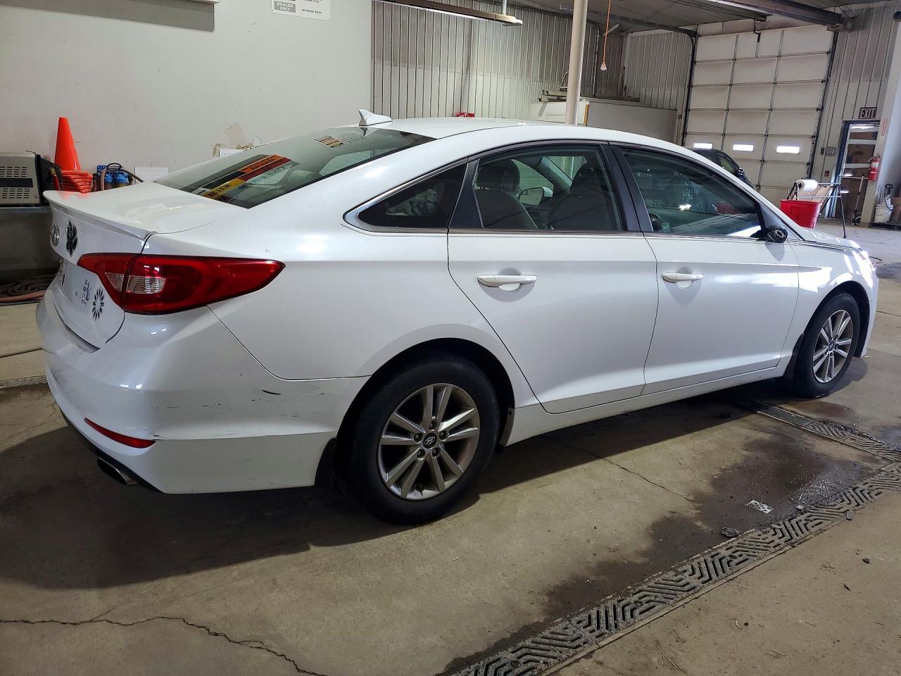 2016 HYUNDAI SONATA SE photo 3