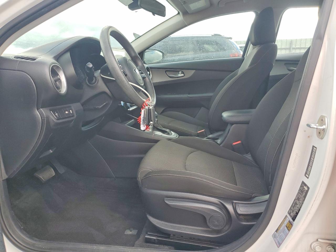 2019 KIA FORTE LXS photo 19