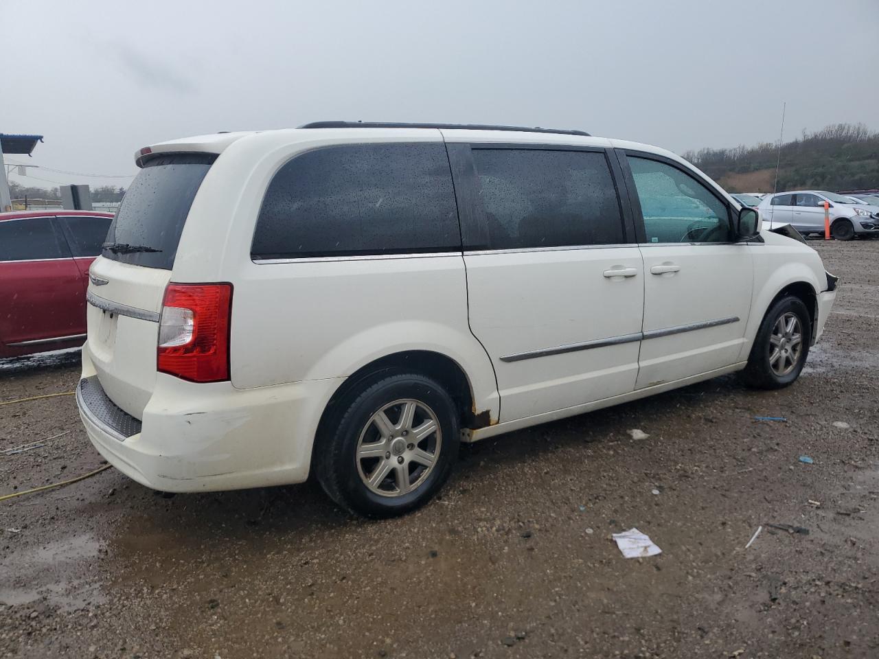 2012 CHRYSLER TOWN & COUNTRY TOURING photo 7