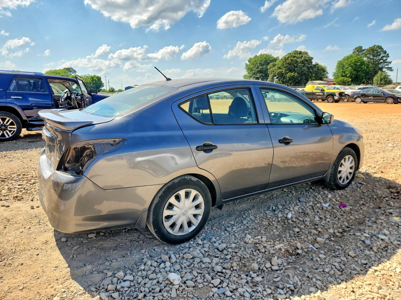 2018 NISSAN VERSA S PLUS photo 5
