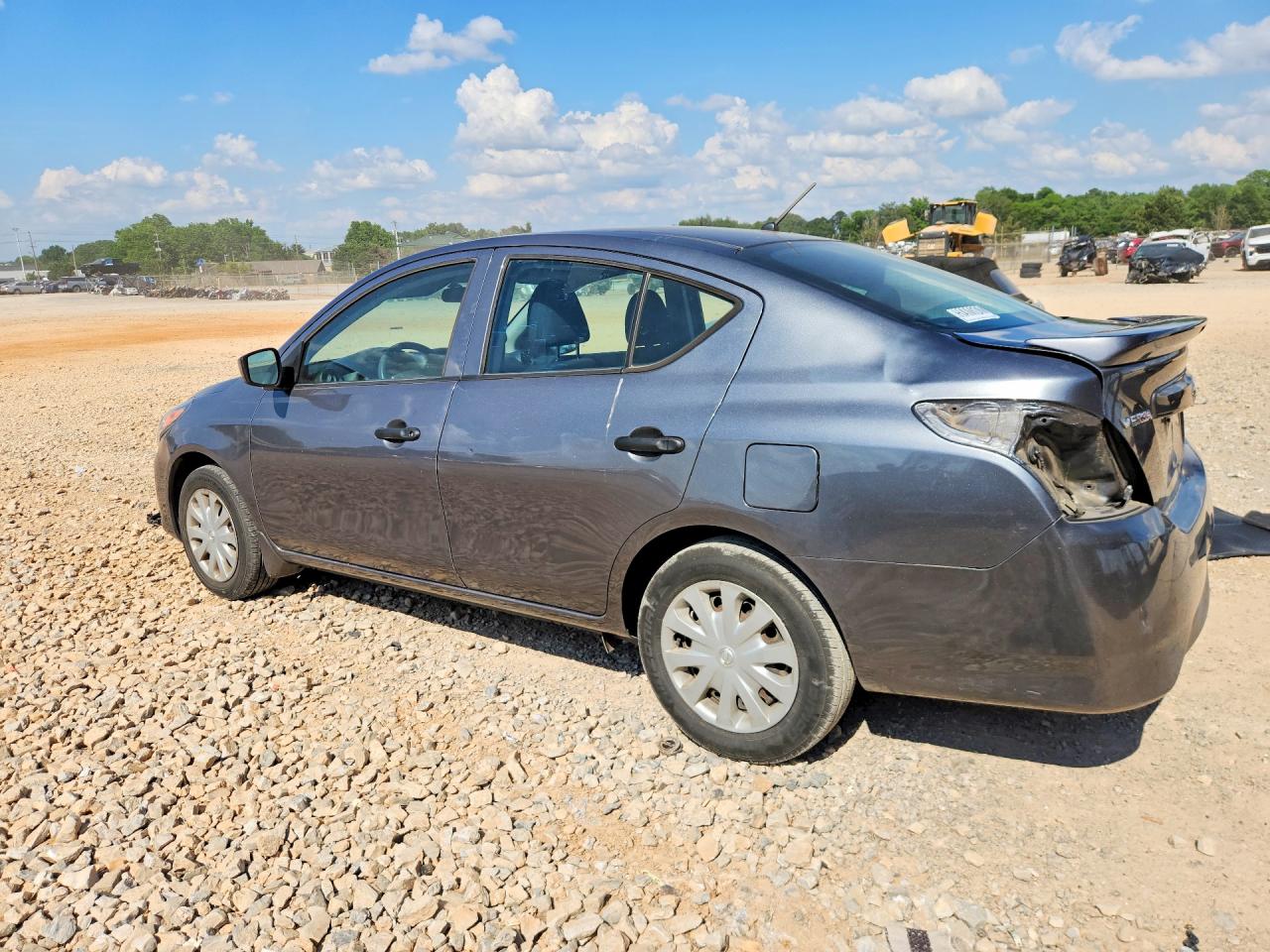 2018 NISSAN VERSA S PLUS photo 3