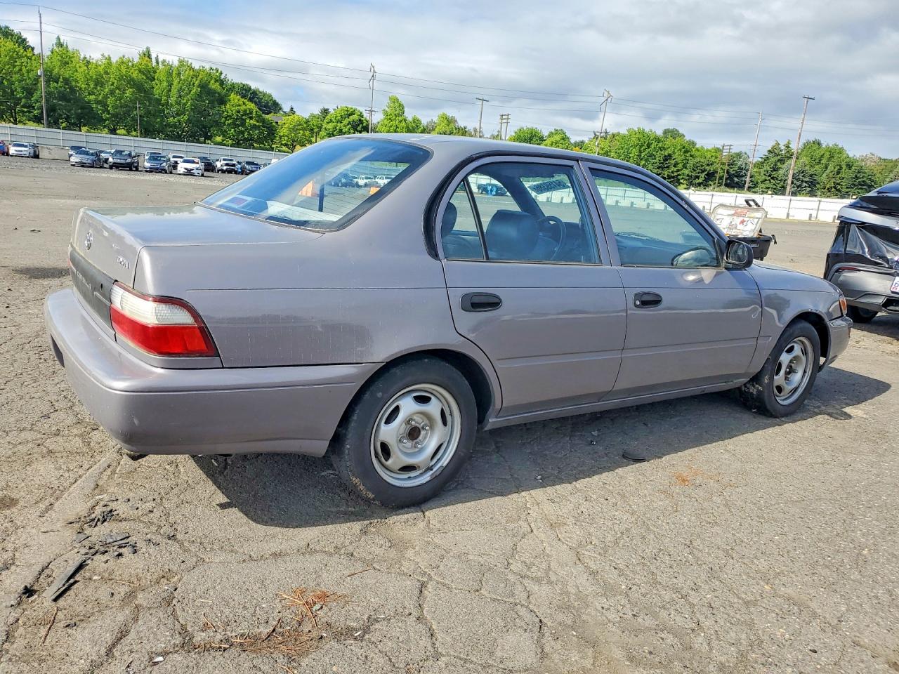 1997 TOYOTA COROLLA BASE photo 3