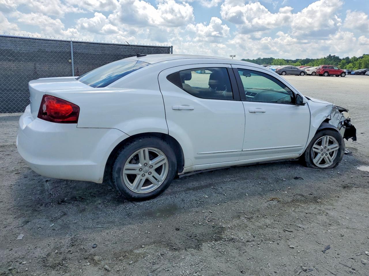 2012 DODGE AVENGER SXT photo 7