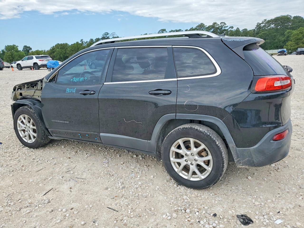 2015 JEEP CHEROKEE LATITUDE photo 3
