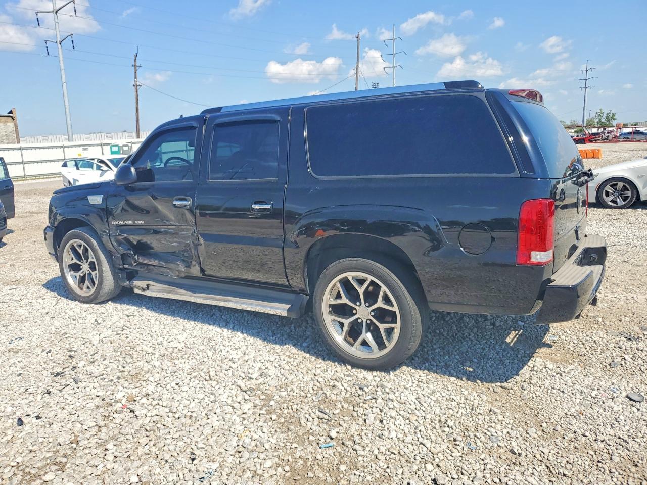 2006 CADILLAC ESCALADE ESV photo 2