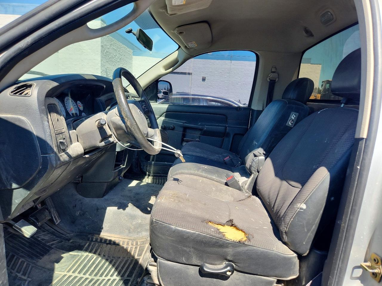 2004 DODGE RAM 1500 ST photo 7