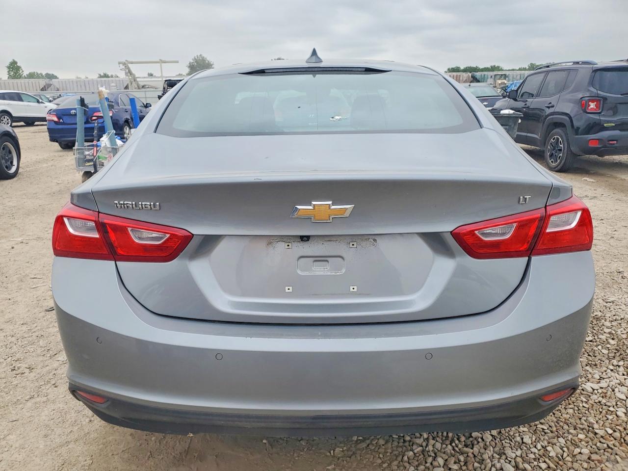 2024 CHEVROLET MALIBU LT photo 6