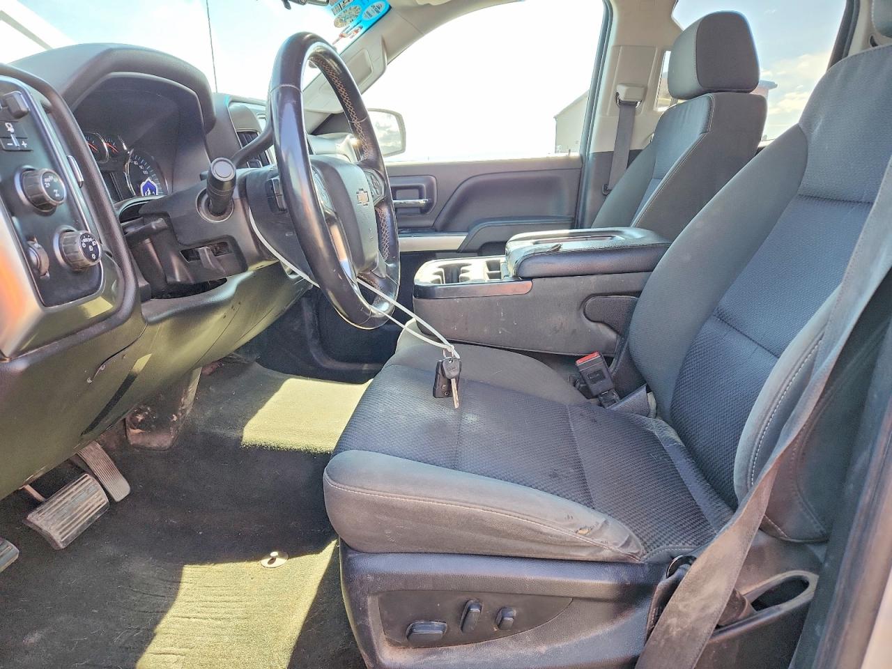 2018 CHEVROLET SILVERADO K1500 LT photo 19