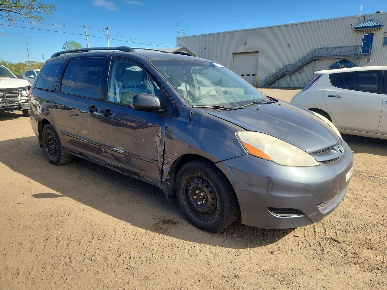 2007 TOYOTA SIENNA CE photo 7