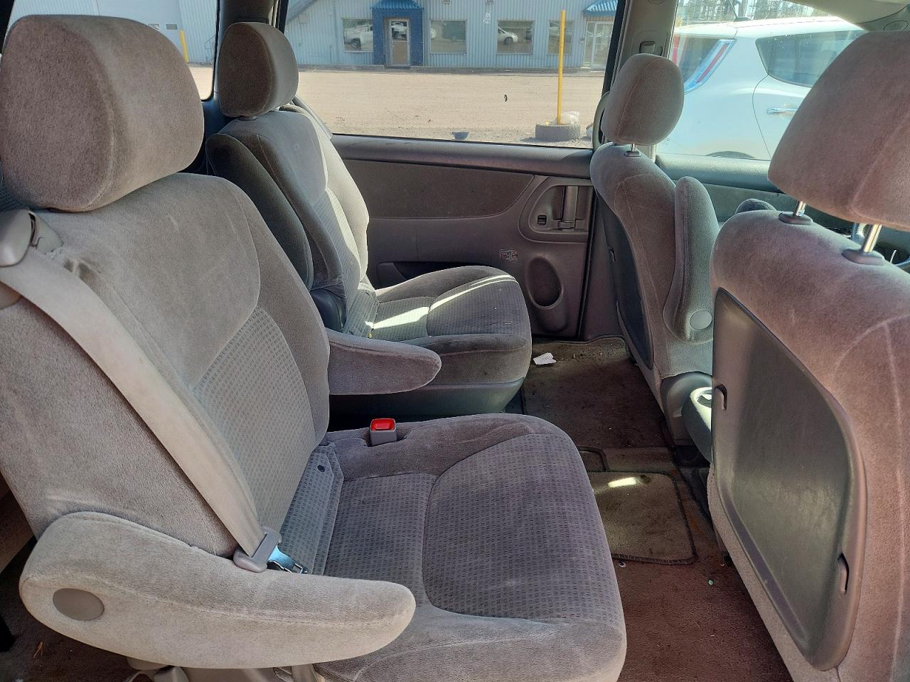 2007 TOYOTA SIENNA CE photo 19