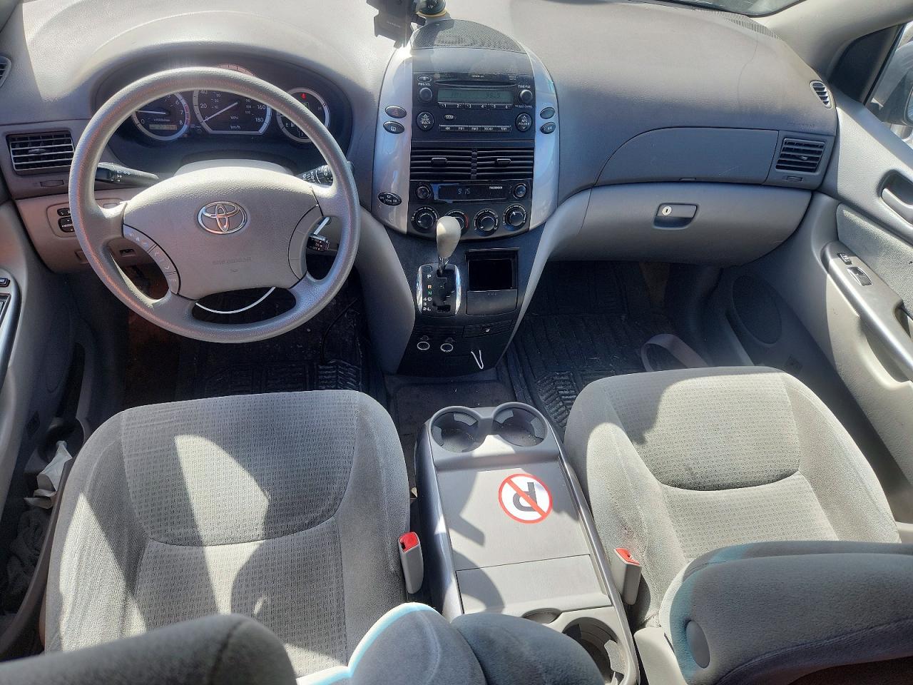 2007 TOYOTA SIENNA CE photo 15