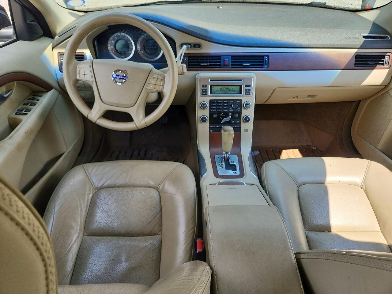 2011 VOLVO XC70 3.2 photo 22