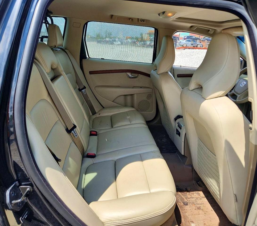 2011 VOLVO XC70 3.2 photo 31