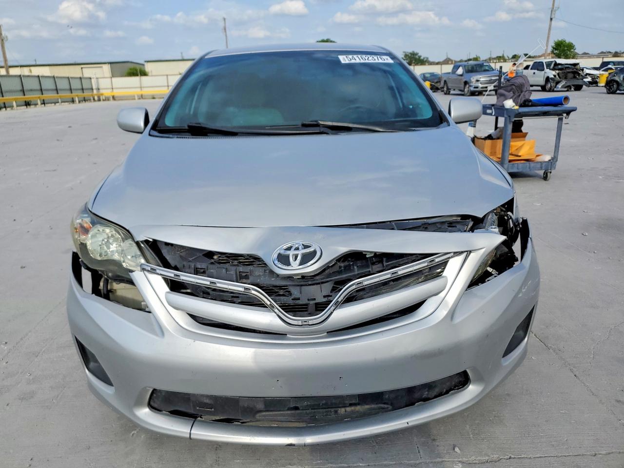 2013 TOYOTA COROLLA L photo 13