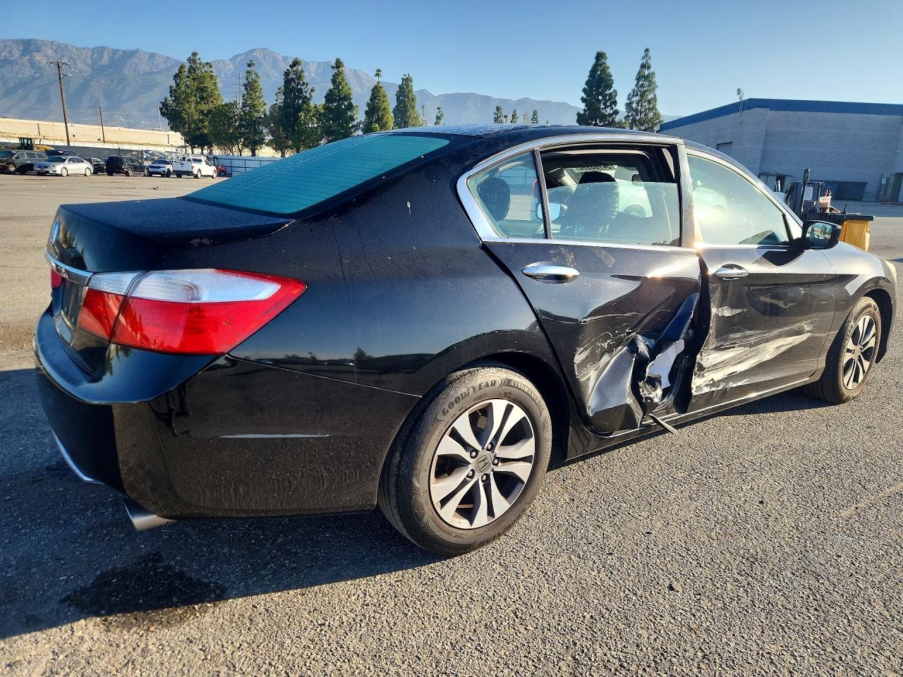 2015 HONDA ACCORD LX photo 7