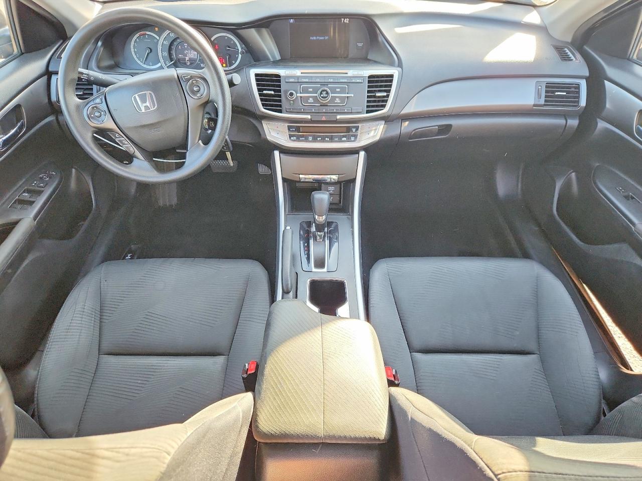 2015 HONDA ACCORD LX photo 22
