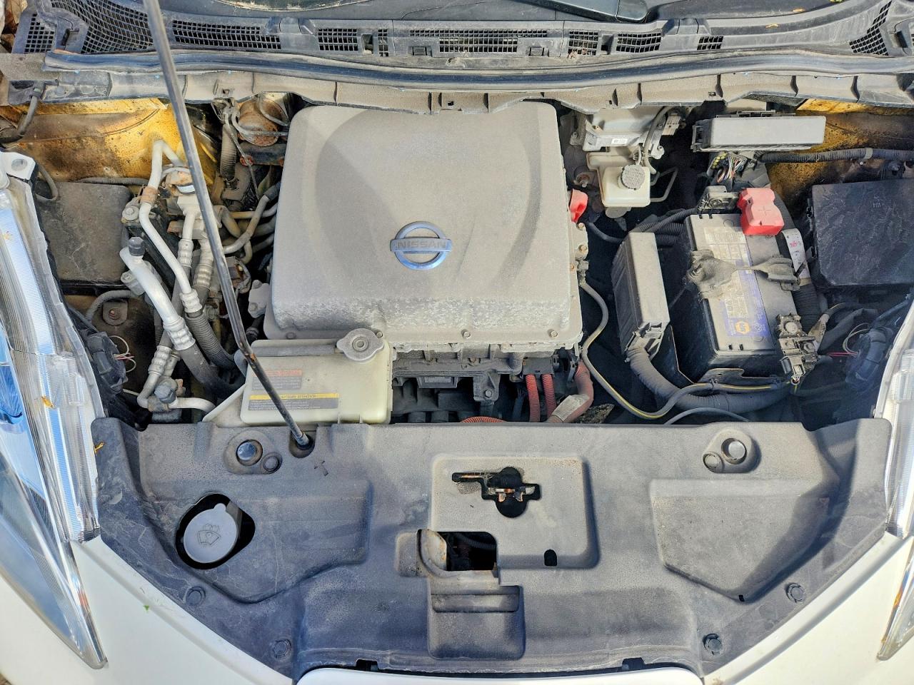 2013 NISSAN LEAF S photo 21