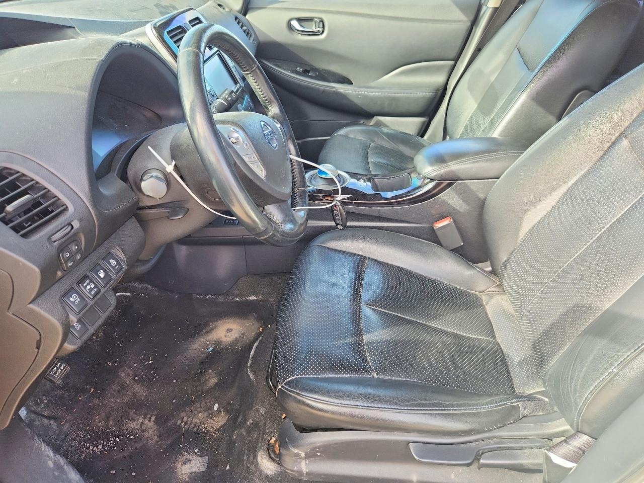 2013 NISSAN LEAF S photo 13