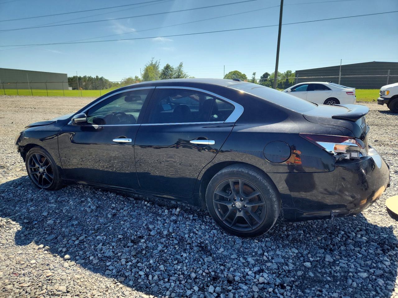 2010 NISSAN MAXIMA 3.5 S photo 2