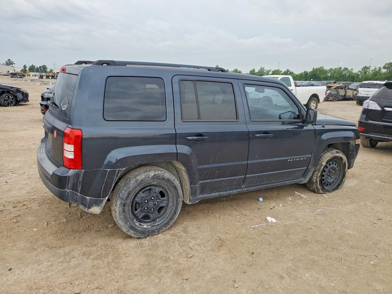 2015 JEEP PATRIOT SPORT photo 3