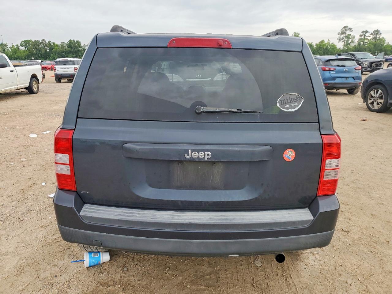 2015 JEEP PATRIOT SPORT photo 6