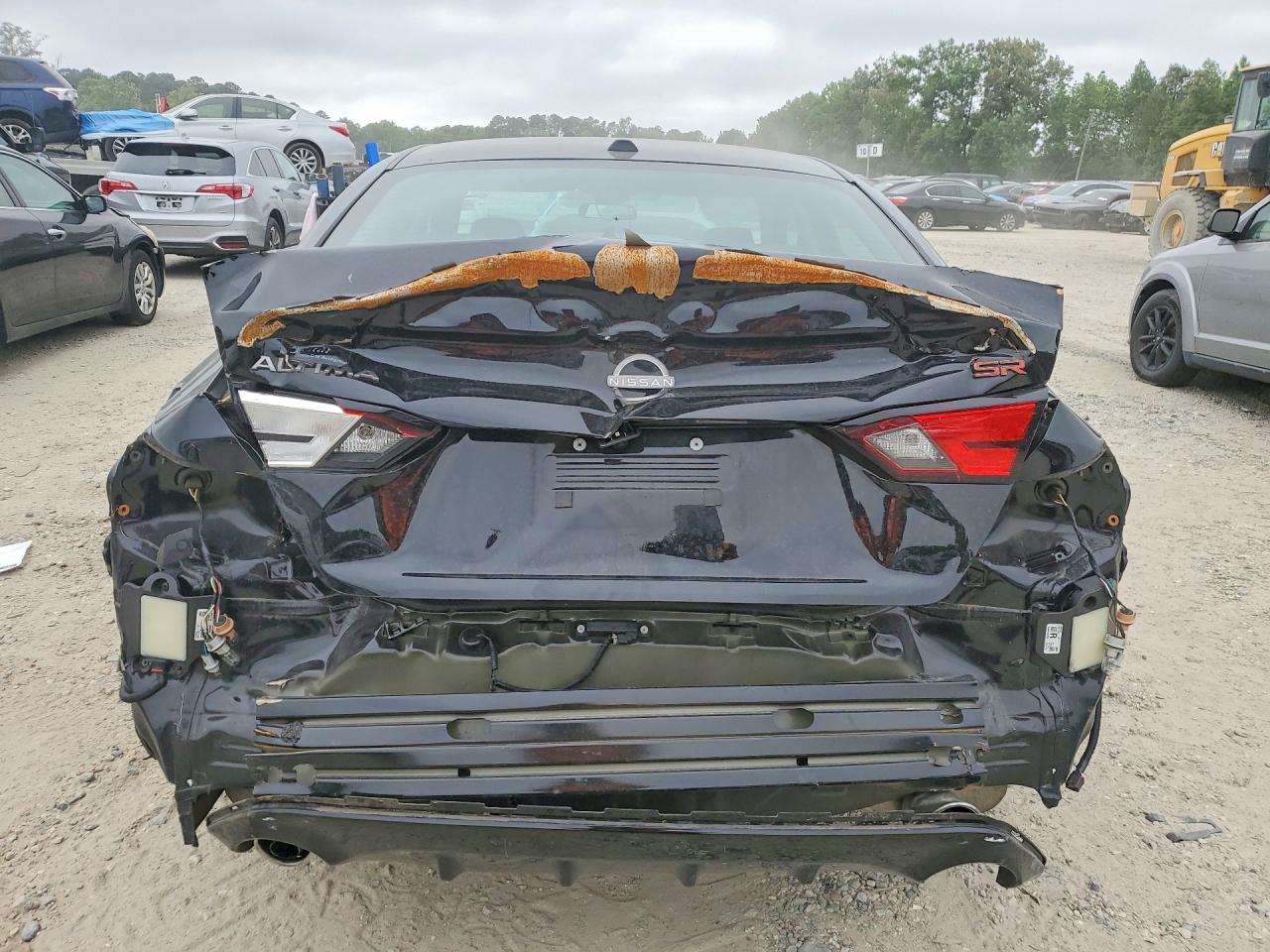 2024 NISSAN ALTIMA SR photo 11