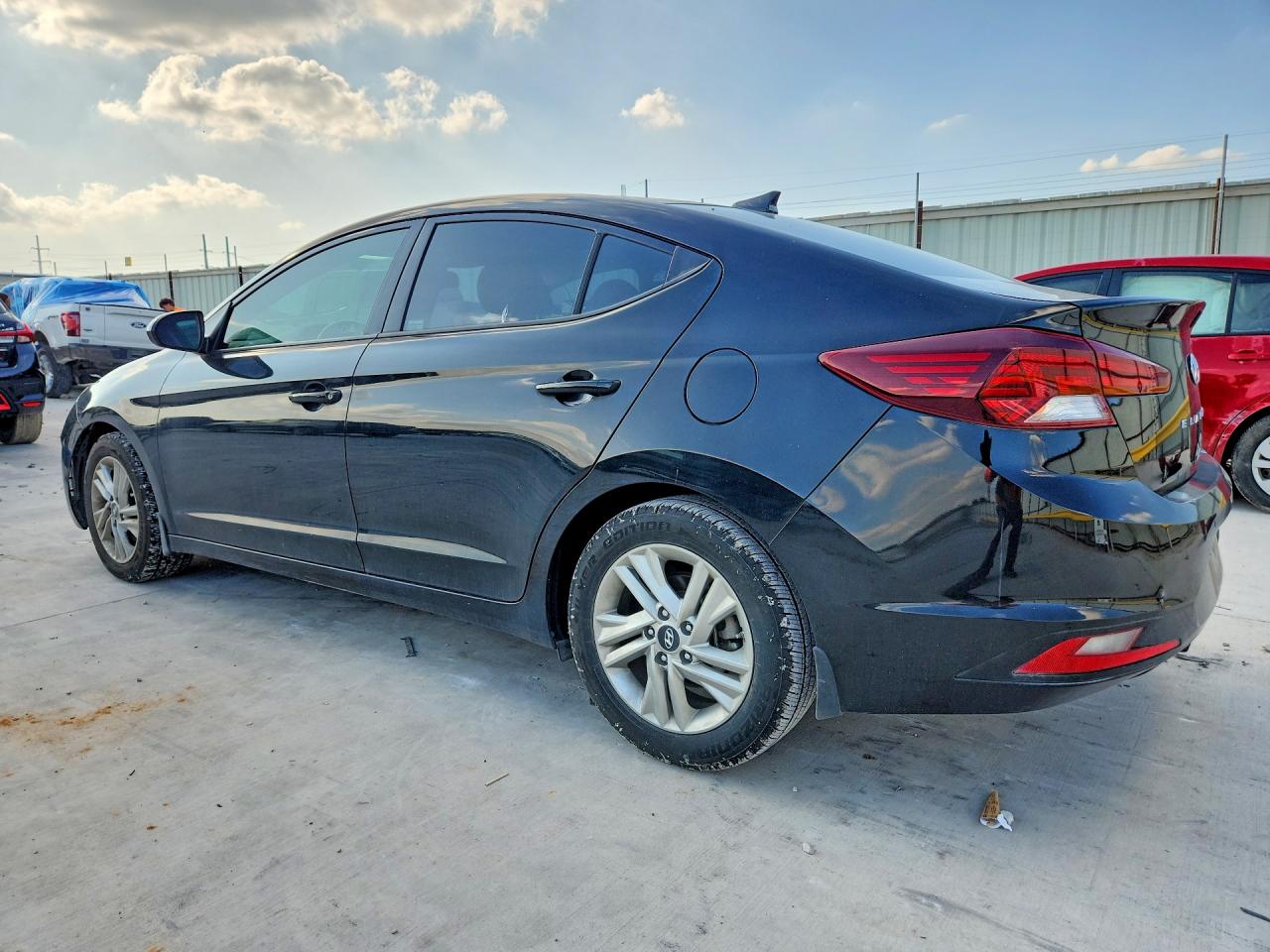 2020 HYUNDAI ELANTRA VALUE EDITION photo 3