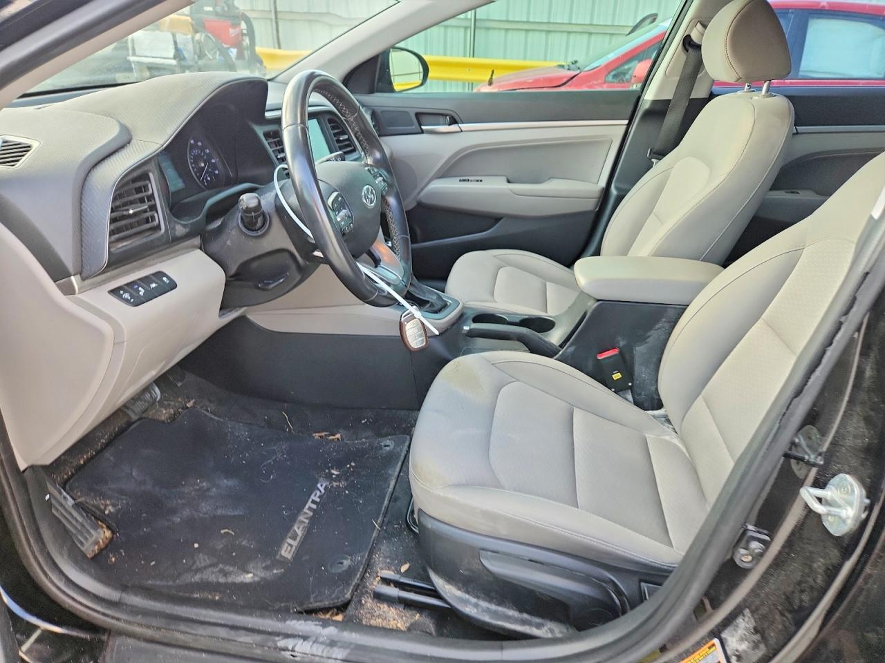 2020 HYUNDAI ELANTRA VALUE EDITION photo 13