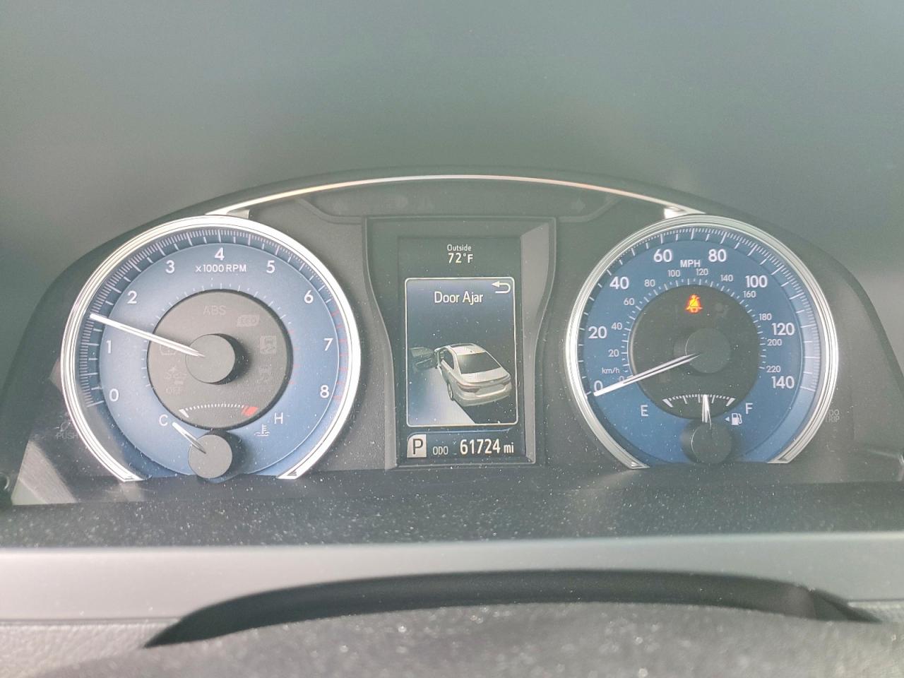 2017 TOYOTA CAMRY LE photo 17