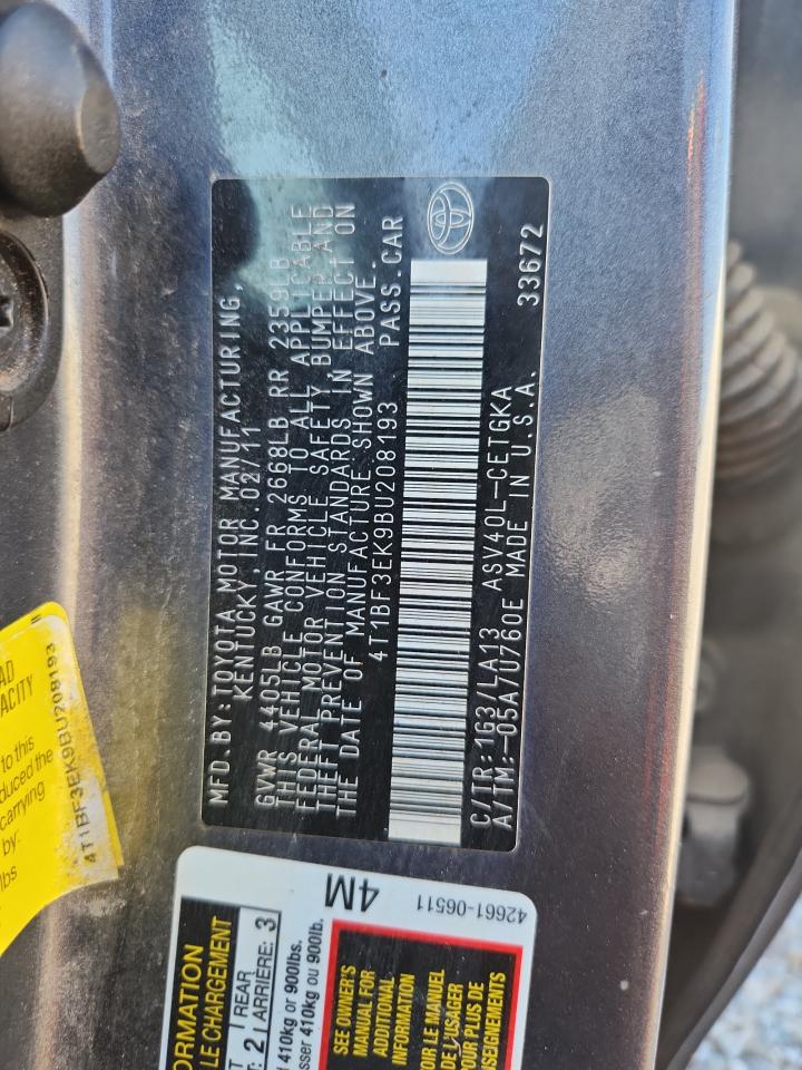 2011 TOYOTA CAMRY XLE photo 25