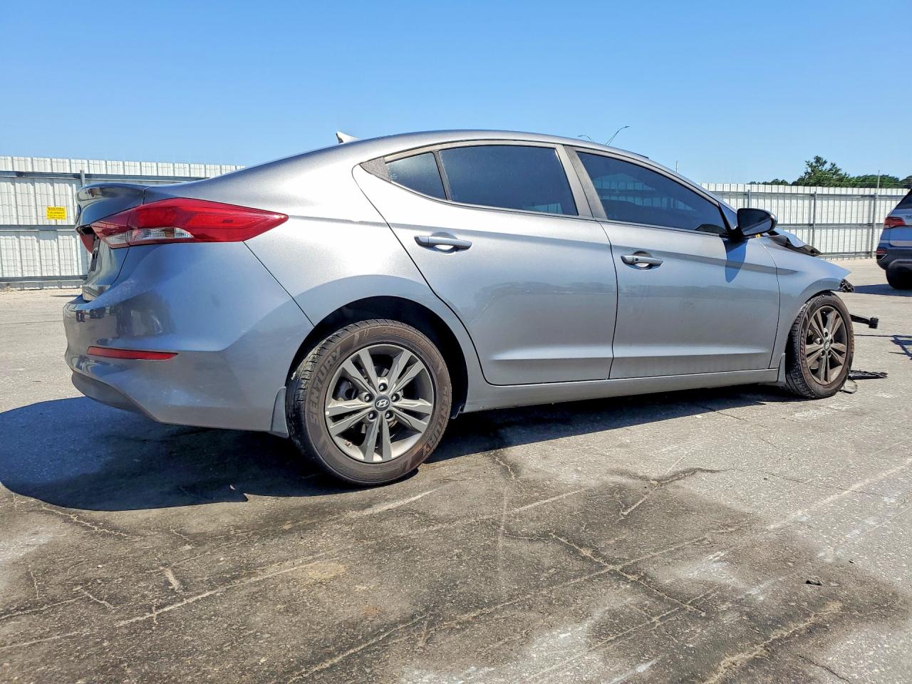 2018 HYUNDAI ELANTRA VALUE EDITION photo 5