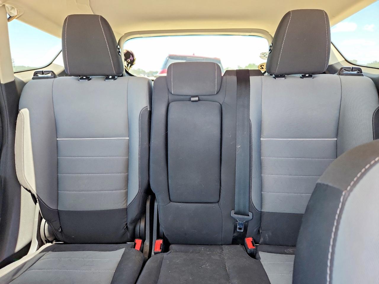 2015 FORD ESCAPE SE photo 19