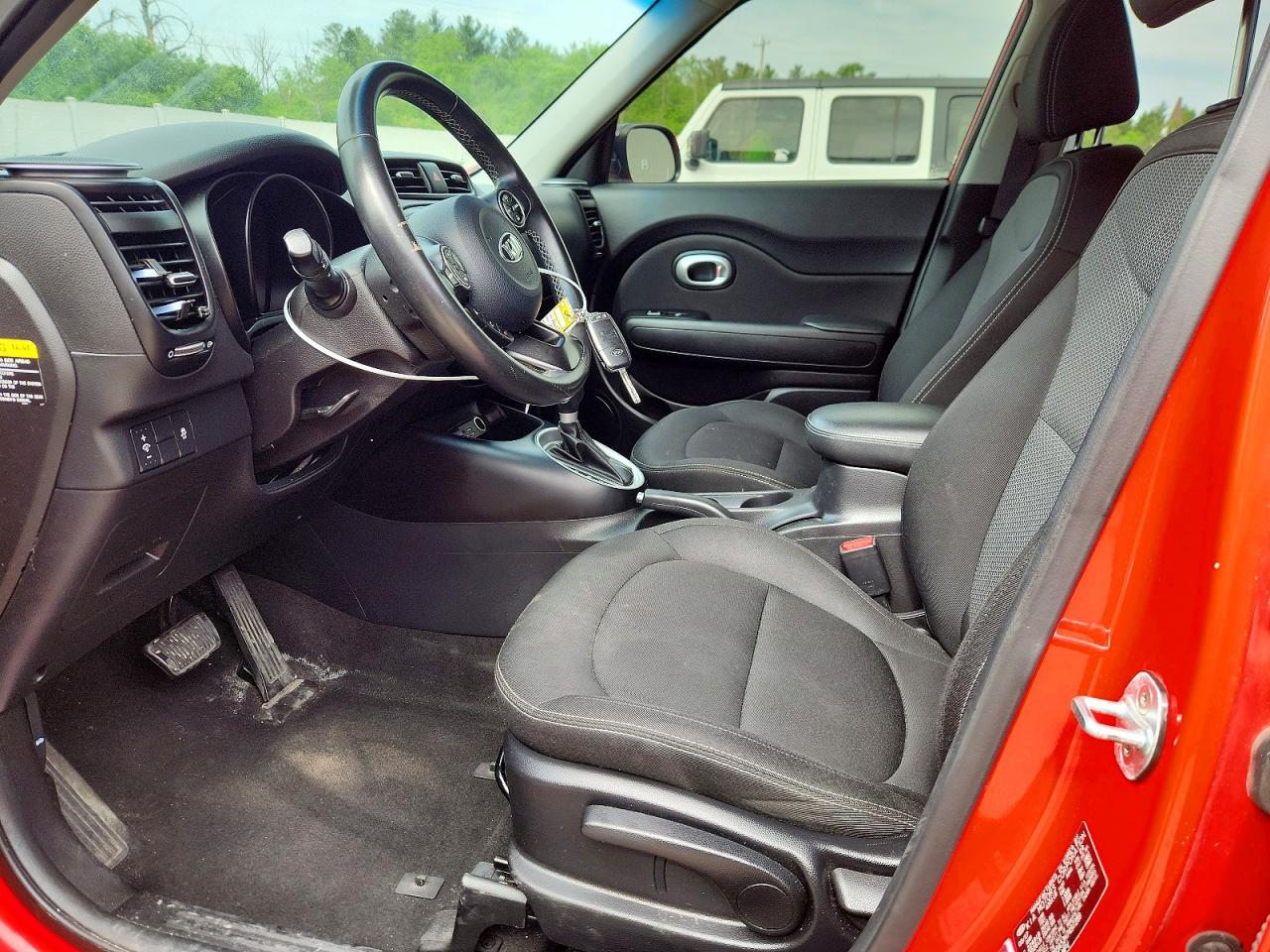 2017 KIA SOUL + photo 19
