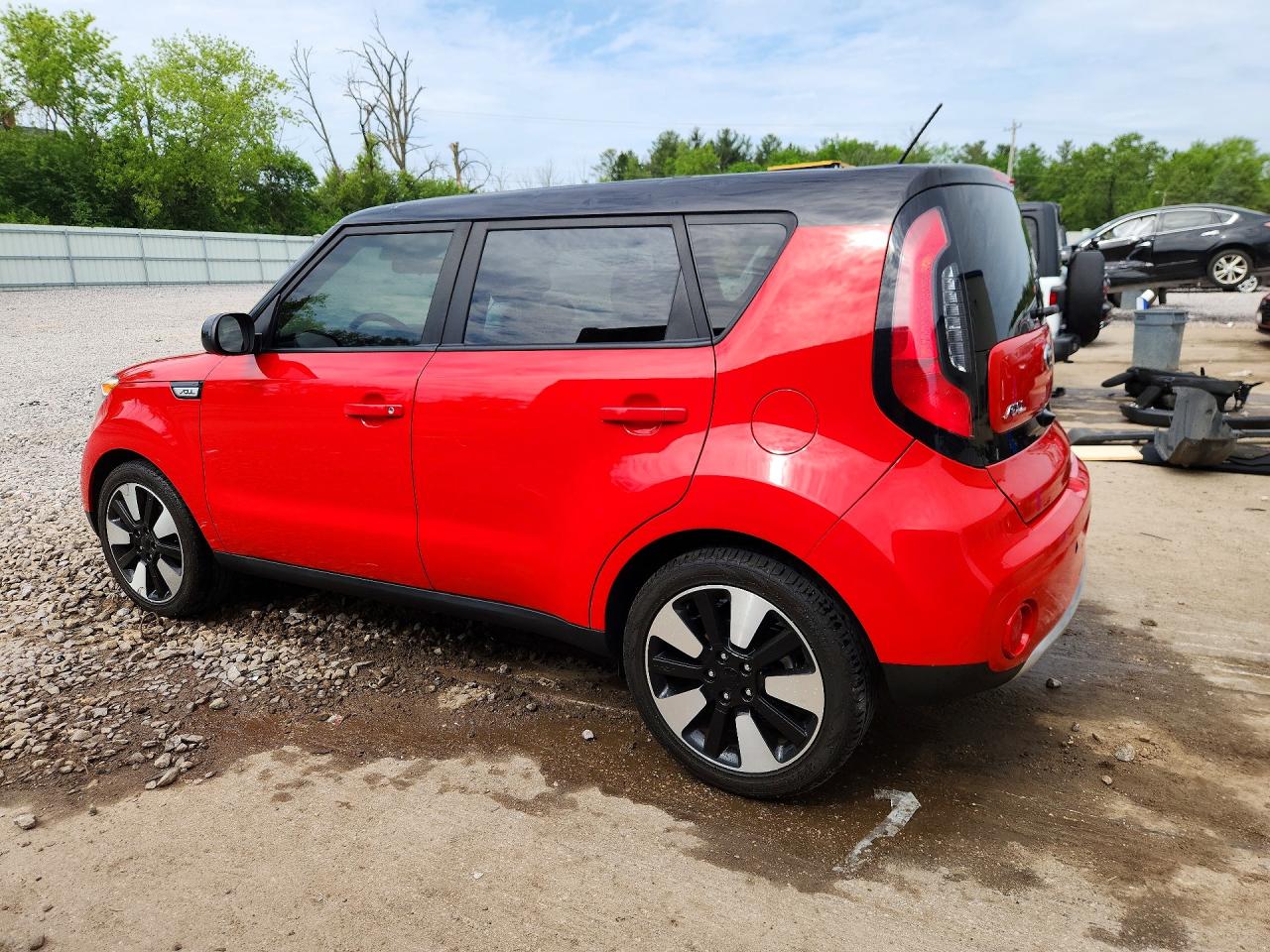 2017 KIA SOUL + photo 4