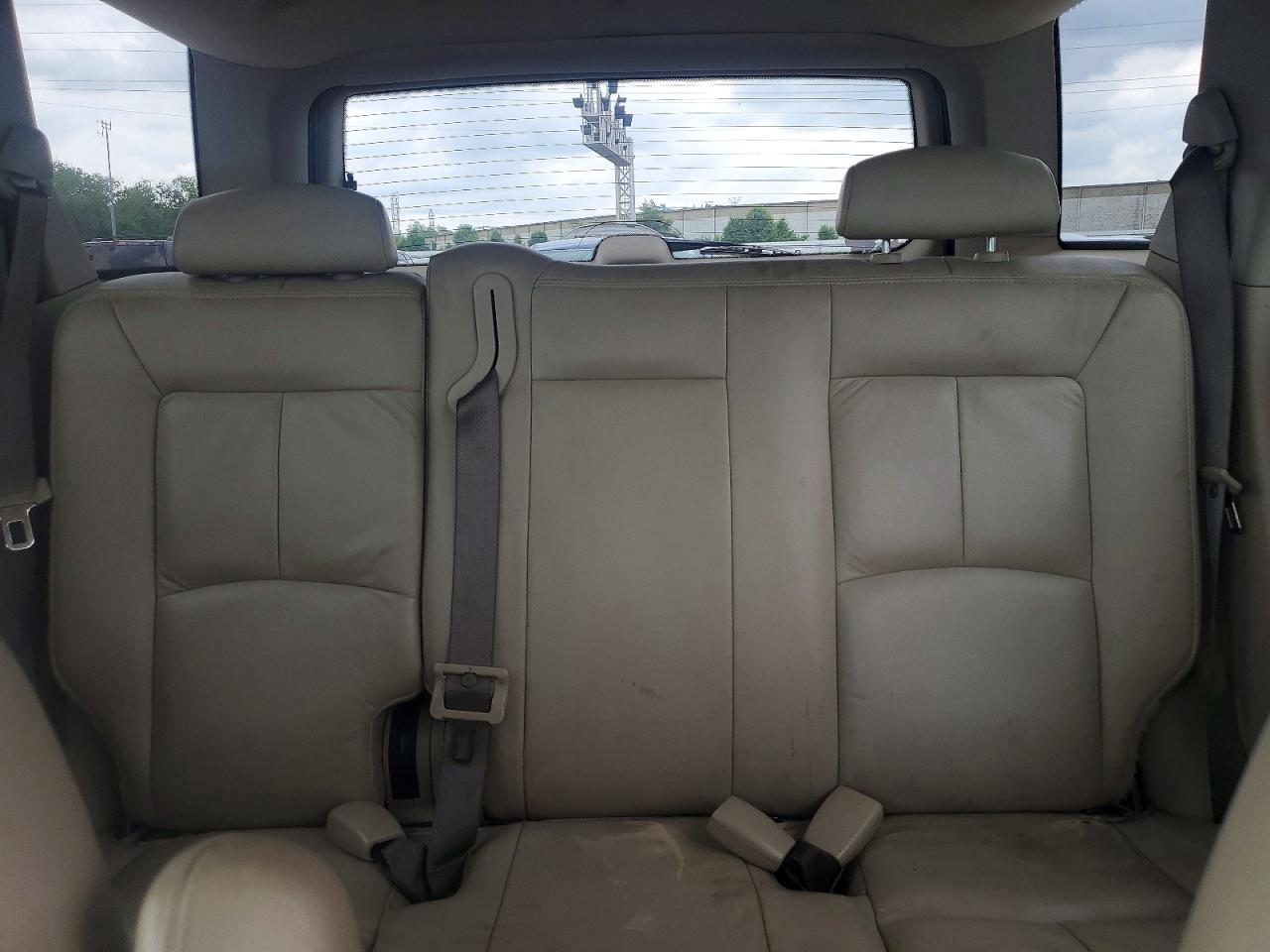2005 SATURN VUE photo 28