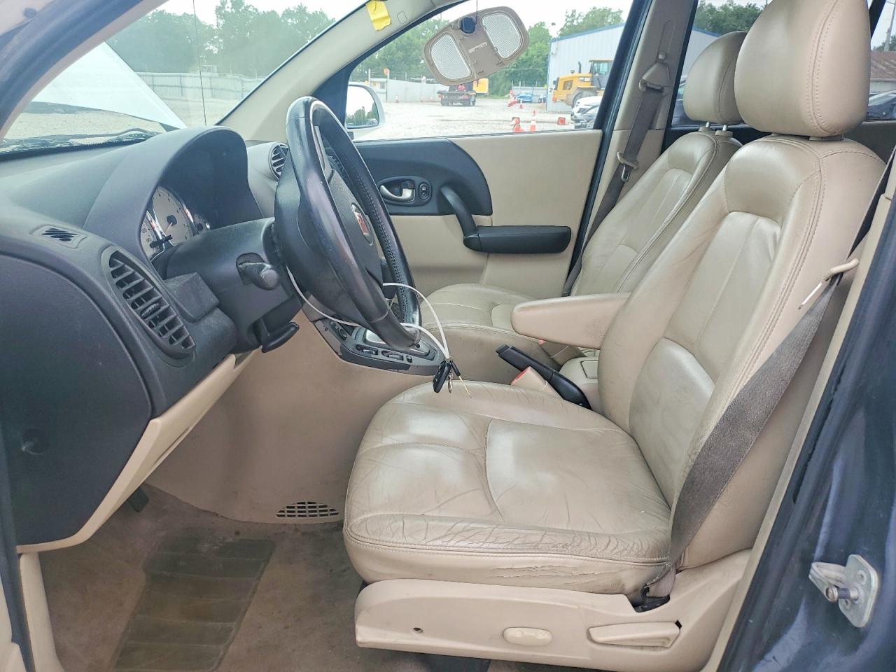 2005 SATURN VUE photo 19