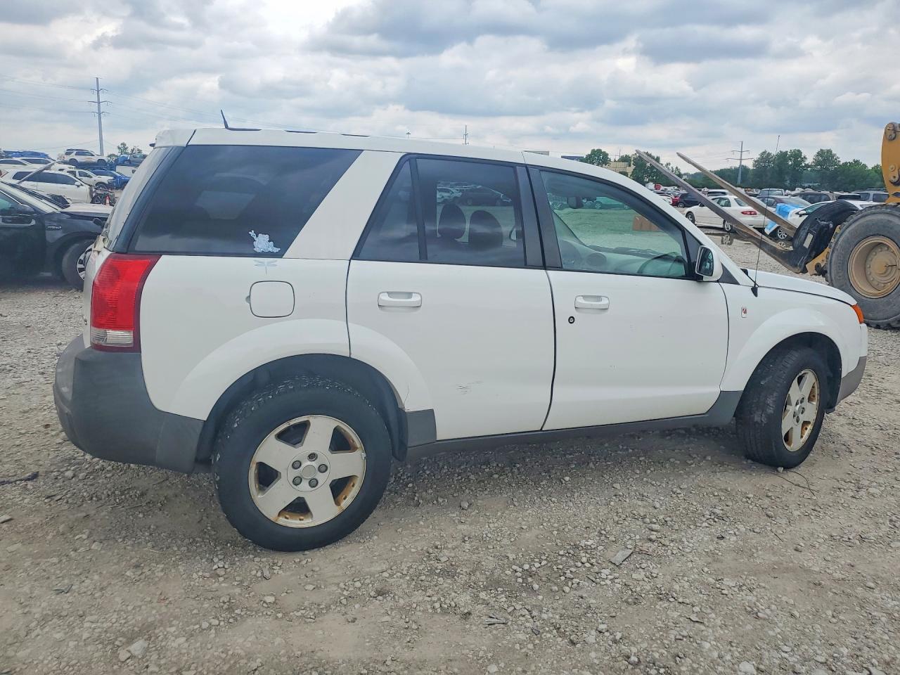 2005 SATURN VUE photo 7
