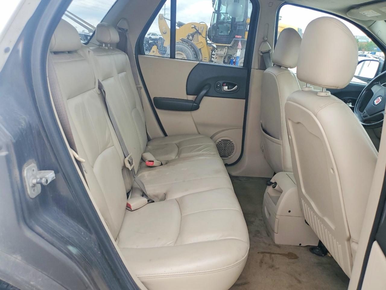 2005 SATURN VUE photo 31