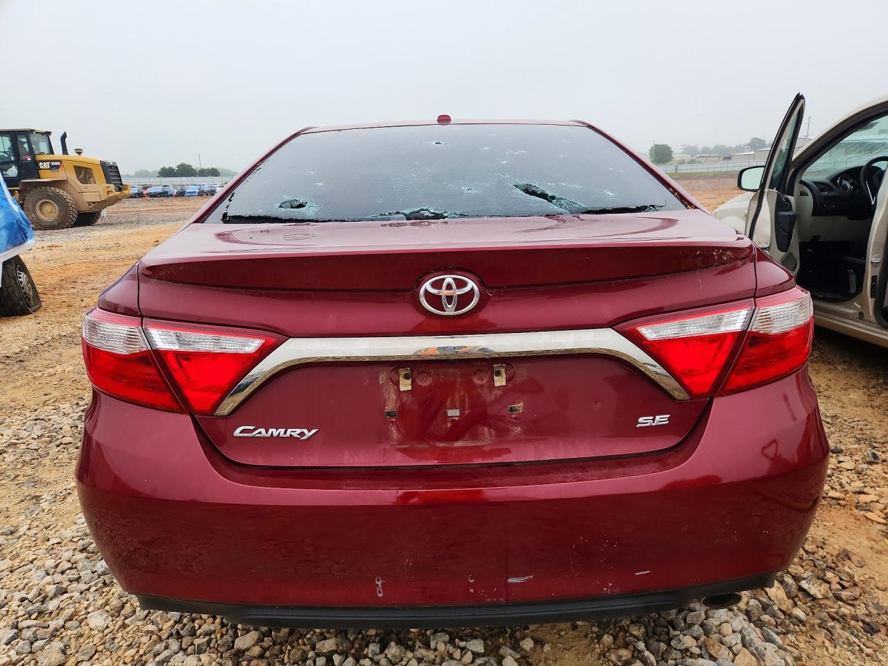 2017 TOYOTA CAMRY SE photo 11
